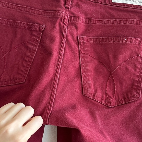 Calvin Klein Jeans Red/Burgundy Skinny Ankle Pants, Size 8 - Picture 10 of 16